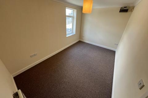 1 bedroom flat to rent, Derby Street, Burton-On-Trent, DE14