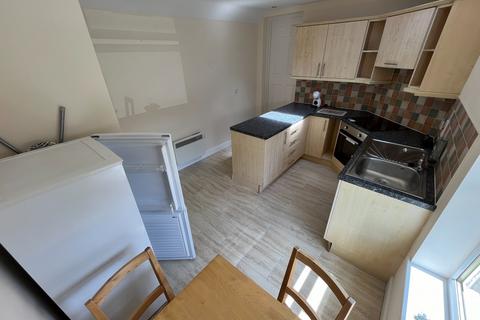 1 bedroom flat to rent, Derby Street, Burton-On-Trent, DE14