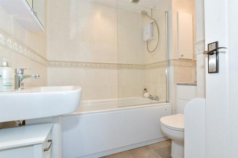 10 Broadoak, Leybourne, West Malling, ME19 5PZ