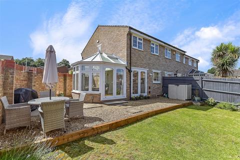 3 bedroom end of terrace house for sale, Broadoak, Leybourne, West Malling, Kent