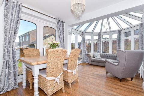 3 bedroom end of terrace house for sale, Broadoak, Leybourne, West Malling, Kent