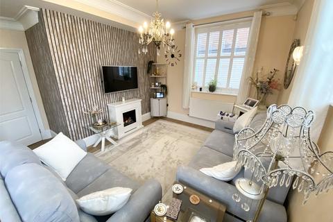 3 bedroom apartment for sale, The Walker Apartments, Hartsbridge Road, Oakengates, Telford, TF2
