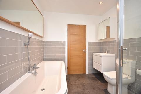 4 bedroom detached house for sale, Darcy Court, Leeds