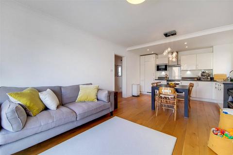 2 bedroom apartment for sale, Boardwalk Place, London, E14