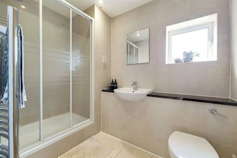 37 Boardwalk Place, London, E14 5SE