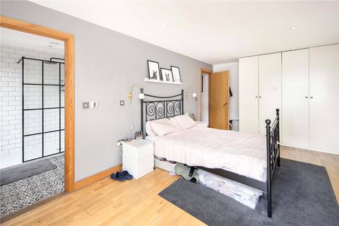 2 bedroom flat for sale, Ink Court, 419 Wick Lane, Bow, London, E3