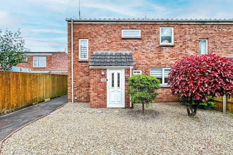 2 bedroom end of terrace house for sale, Wren Close Bishops Hull