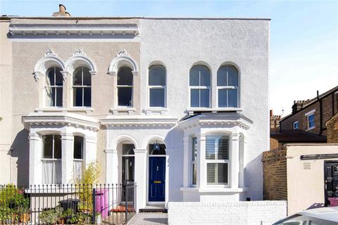 3 bedroom terraced house for sale, Strahan Road, Bow, London, E3