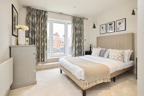 2 bedroom flat for sale, Lurline Gardens, Battersea