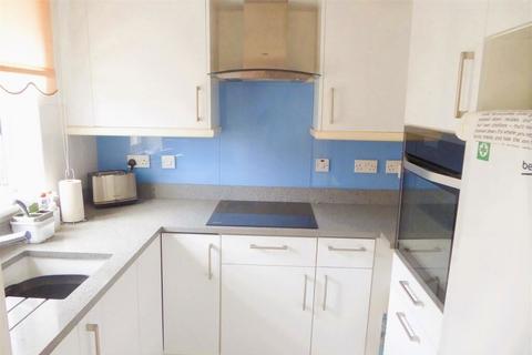 2 bedroom flat for sale, London Road , Isleworth, Middlesex, TW7 4EQ