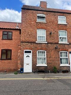 3 bedroom townhouse to rent, Barnbygate, Newark, Notts, NG24