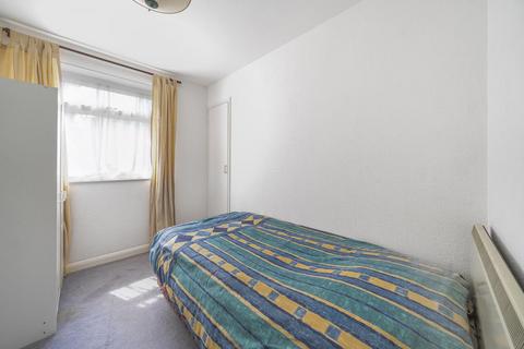 2 Trevor Close, Harrow, HA3 6AE