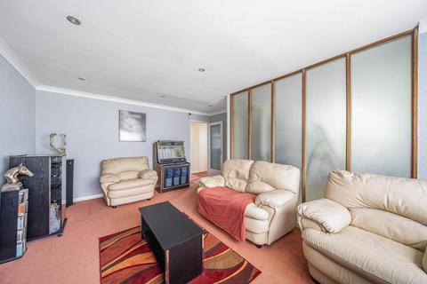2 Trevor Close, Harrow, HA3 6AE