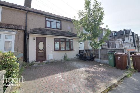 3 bedroom terraced house for sale, Davington Road, Dagenham