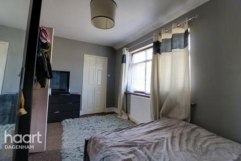 undefined, Davington Road, Dagenham