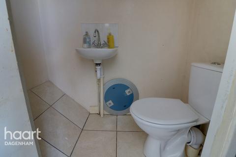 undefined, Davington Road, Dagenham