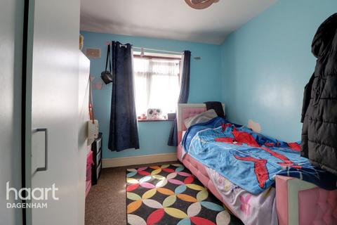 undefined, Davington Road, Dagenham