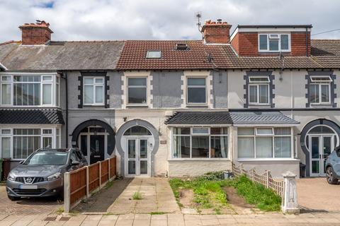 4 bedroom terraced house for sale, Chatsworth Avenue, Portsmouth PO6