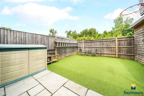 2 bedroom flat for sale, Woodlands Road, Surrey GU1