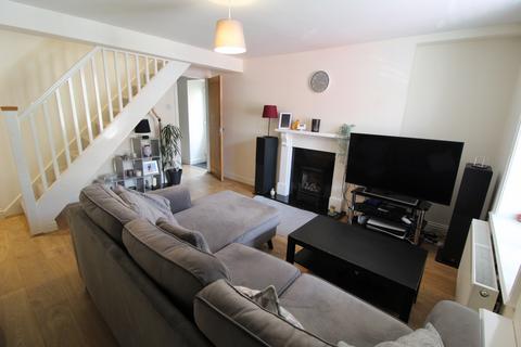 2 bedroom end of terrace house for sale, High Street, New Mills