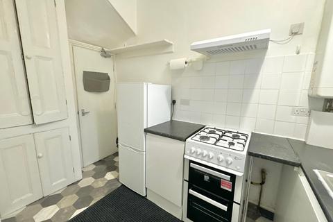 1 bedroom terraced house to rent, Recreation View, Leeds, West Yorkshire, LS11