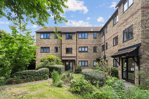 1 bedroom flat for sale, Fillebrook Road, London E11