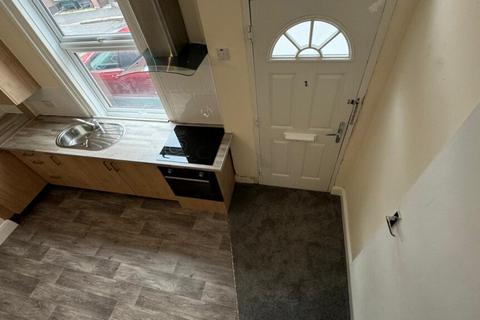 2 bedroom end of terrace house for sale, 40 Recreation Mount, Holbeck, Leeds, LS11 0AS