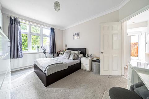 2 bedroom maisonette for sale, Kingston Road, New Malden