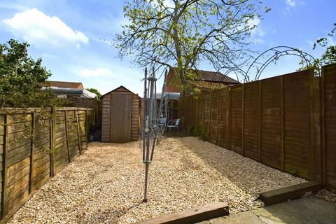 13 Beech Close, Hardwicke, Gloucester, GL2 4YE