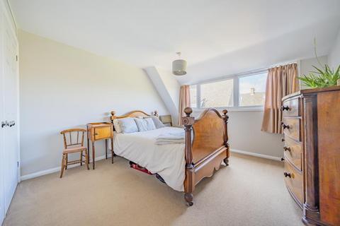 8 Fosseway Close, Moreton-in-marsh, GL56 0DX