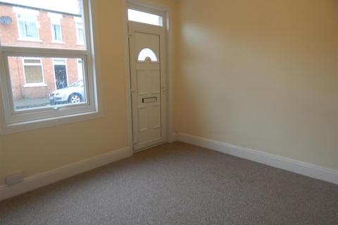 2 bedroom terraced house to rent, Nicholson Street, Newark, NG24