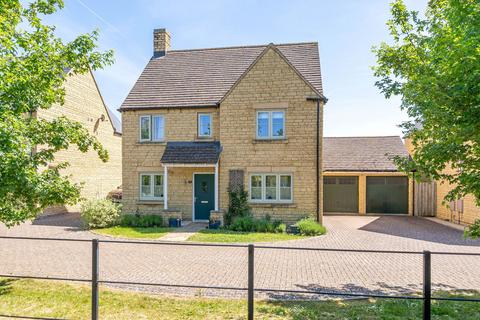 3 Andrews Close, Tetbury, GL8 8GN