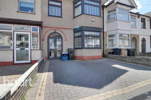 3 bedroom terraced house to rent, St Andrews Road