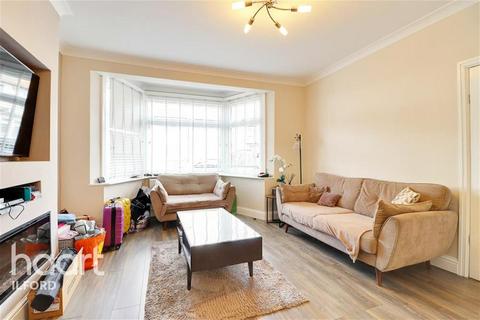 3 bedroom terraced house to rent, St Andrews Road