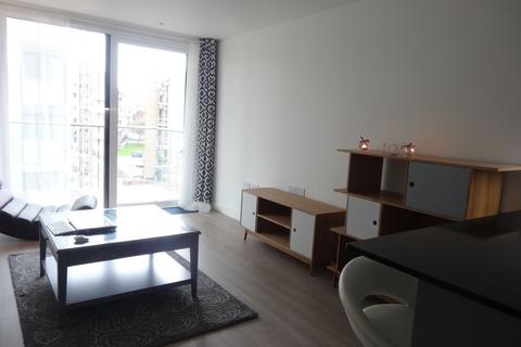 1 bedroom apartment to rent, Devan Grove, London N4