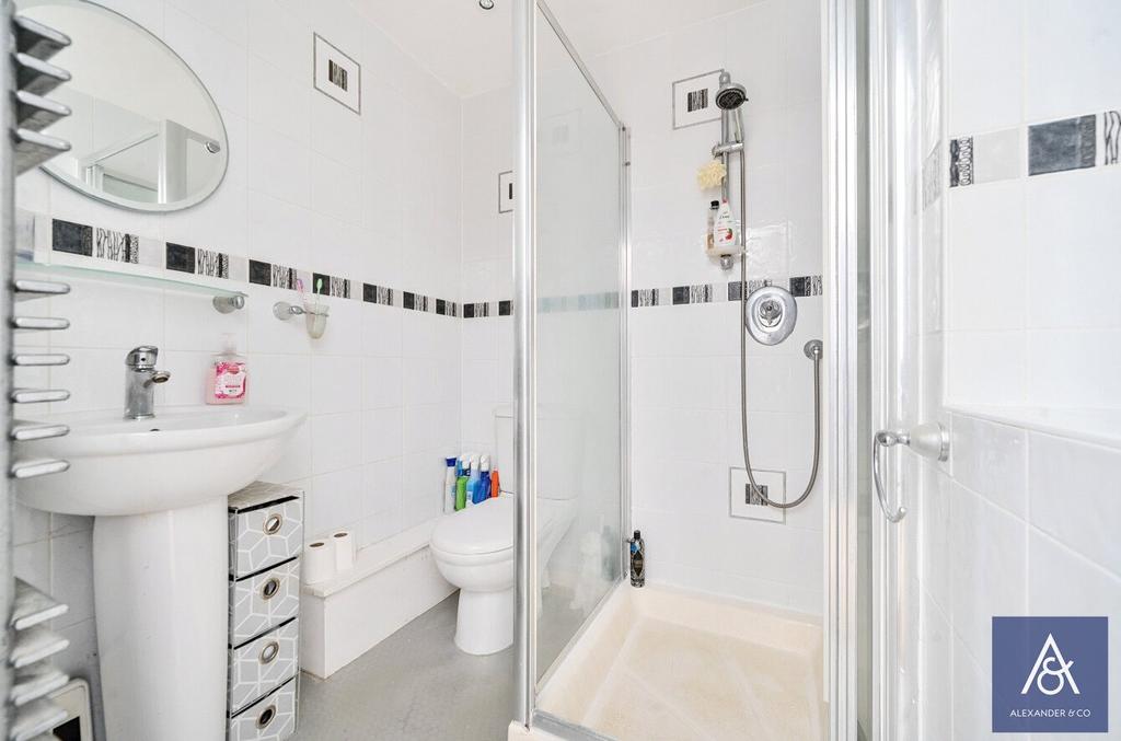 En-Suite Shower