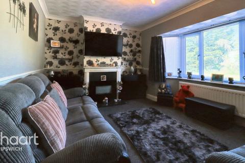 3 bedroom semi-detached house for sale, Lovetofts Drive, Ipswich