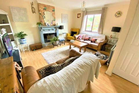 1 bedroom semi-detached house for sale, Kirkham Road, London, E6 5