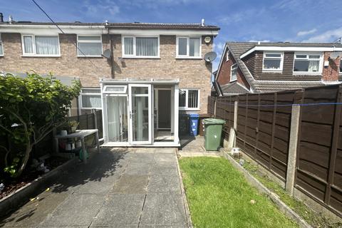 3 bedroom end of terrace house for sale, Harcourt Street, Reddish