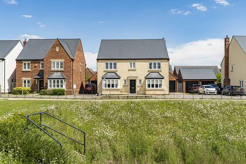 8 Corbett Close, Upper Heyford, Bicester, OX25 5AS