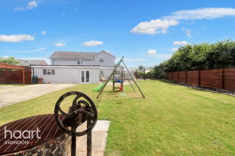 5 bedroom detached house for sale, Station Road, SWINDON