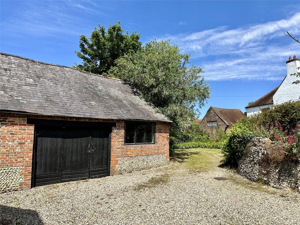 Garage/Barn