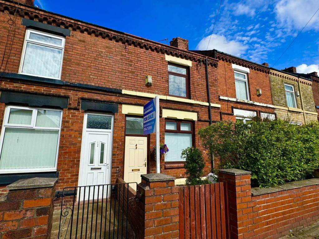 Dunriding Lane, St Helens 2 bed terraced house for sale £139,950