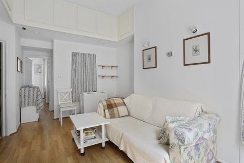 Studio for sale, Harrowby Street, Marylebone W1H