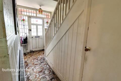 3 bedroom semi-detached house for sale, Uttoxeter Road, Stoke-On-Trent