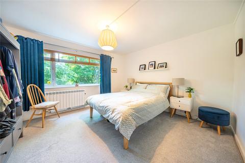 2 bedroom apartment for sale, Flat 4, Hollin Court, Hollin Lane, Leeds, West Yorkshire