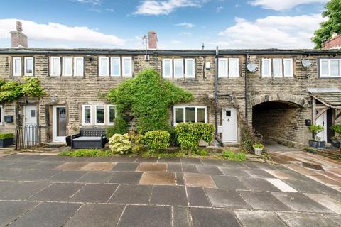 4 bedroom terraced house for sale, The Village, Thurstonland, HD4