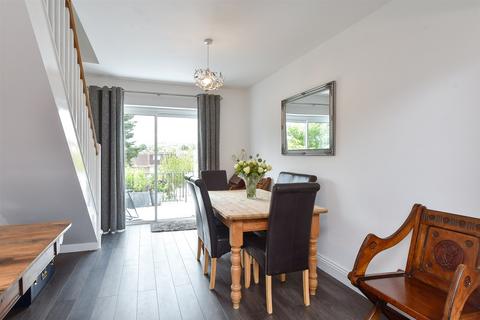 3 bedroom chalet for sale, Braybon Avenue, Patcham, Brighton, East Sussex