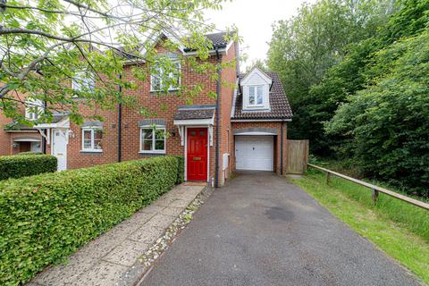 3 bedroom semi-detached house for sale, Blossom Lane, Ashford, TN25