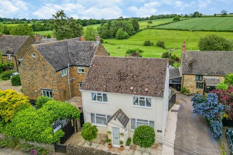 4 bedroom detached house for sale, Upper Tadmarton Banbury, Oxon, OX15 5SH